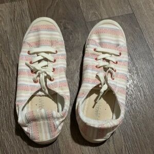 Pre-owned shoes*** clearing my closet out
